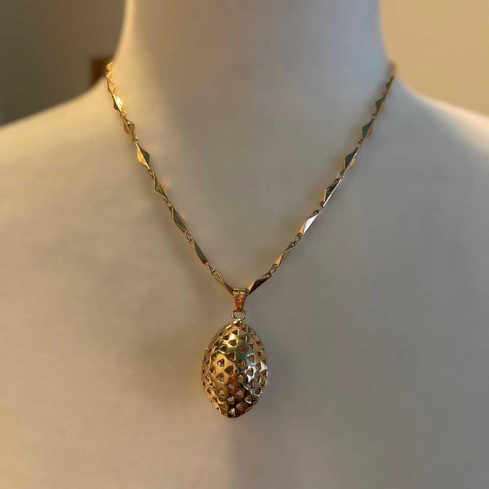 GOLD "HOLLOW EGG" JEWELRY SET, NECKLACE, EARRINGS AND AJUSTUBLE RING BNWT